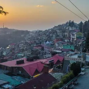 On Mall Road By Kalawati Homes Holiday home Shimla
