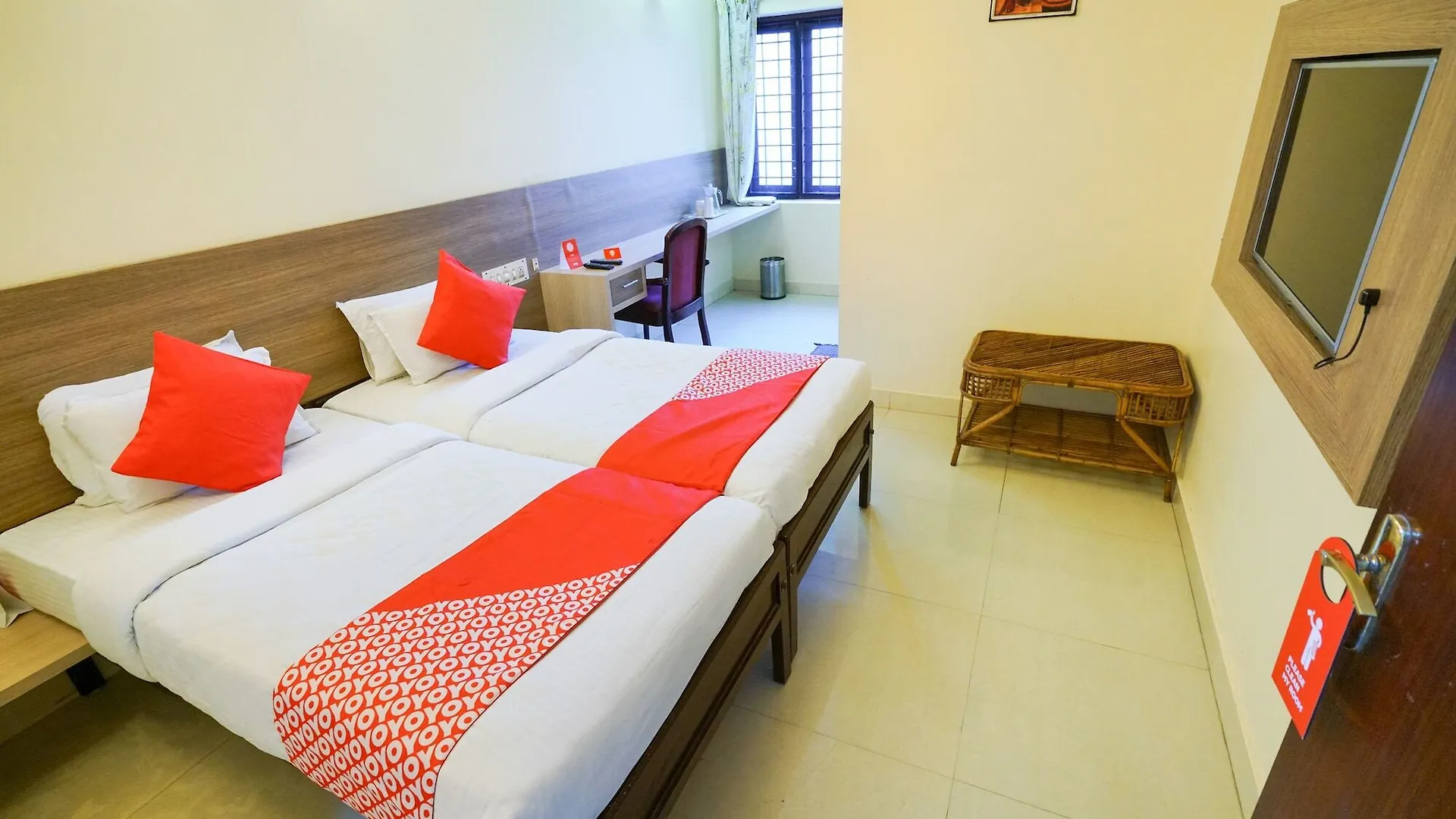 Oyo 3633 Nanda Inn Kochi 2*,  India